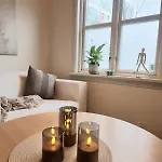 Sentralt,unikt Lite Bergenshus Med Sjel Pa Fine Nostet! برغن