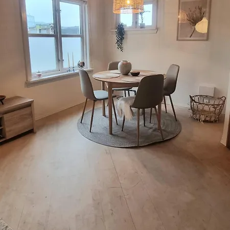 Sentralt,unikt Lite Bergenshus Med Sjel Pa Fine Nostet!