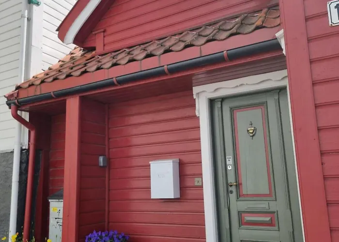 Sentralt,unikt Lite Bergenshus Med Sjel Pa Fine Nostet! Vakantiehuis Bergen