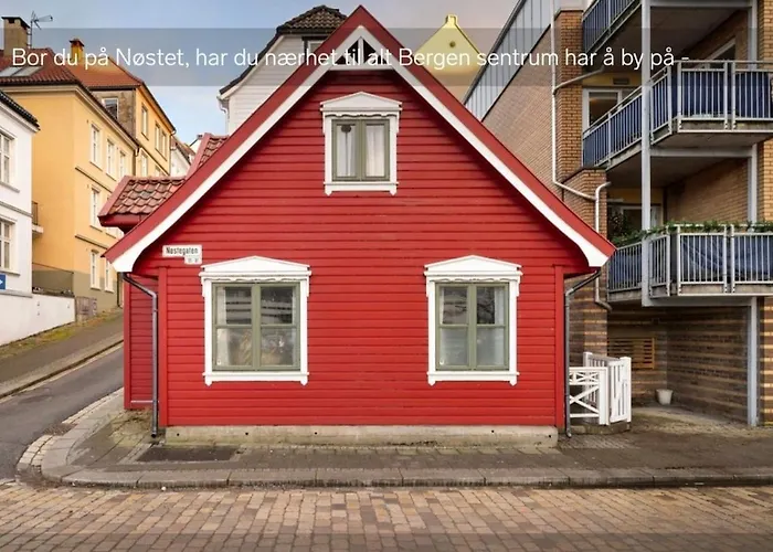 Sentralt,unikt Lite Bergenshus Med Sjel Pa Fine Nostet! * Bergen