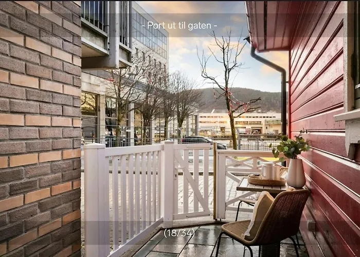 Sentralt,unikt Lite Bergenshus Med Sjel Pa Fine Nostet! 펜션 베르겐