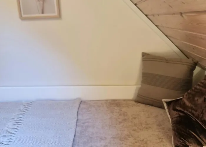 Sentralt,unikt Lite Bergenshus Med Sjel Pa Fine Nostet! 베르겐