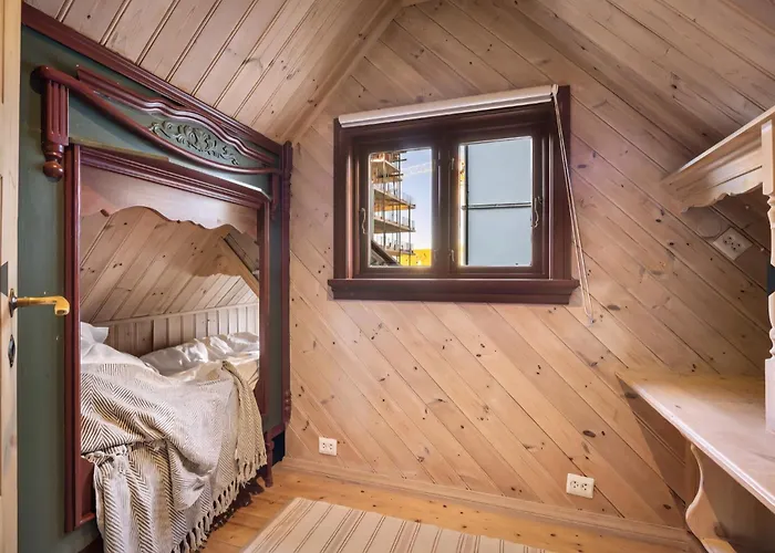 Sentralt,unikt Lite Bergenshus Med Sjel Pa Fine Nostet!